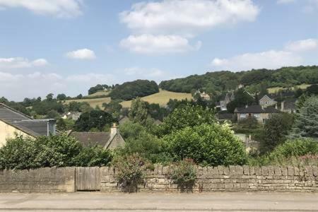 Skittles - Charming One Bedroom Apartment - Parking - Easy Access To Bath Box  Kültér fotó