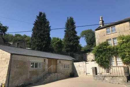 Skittles - Charming One Bedroom Apartment - Parking - Easy Access To Bath Box  Kültér fotó